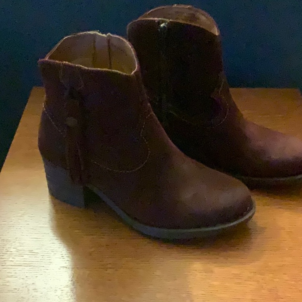 Born booties